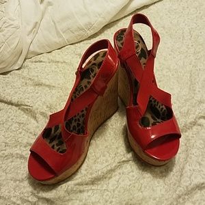 LIKE NEW Jessica Simpson wedge